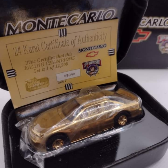 Monte Carlo Nascar 50th Anniversary 24k Collectible Car in case - Picture 1 of 4